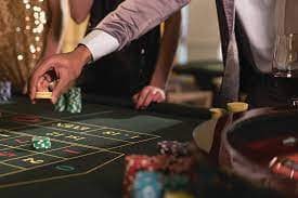 no777 Live Dealer Slot Tables